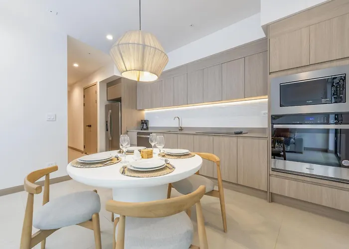 Naumi N445 | With Balcony + Club And Pools In Playas Del Coco